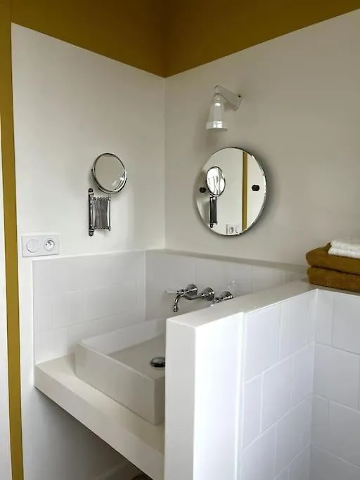 La Suite Emile Propose Par Escaleasaintbriac Apartament
